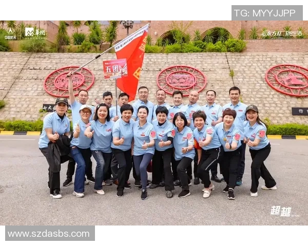 仰天湖小学足球明星展现青春活力与团队精神的精彩瞬间 仰天湖小学足球明星展现青春活力与团队精神的精彩瞬间